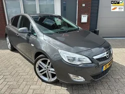 Grijs Gebruikt 2012 Opel Astra Cosmo Hatchback | € 6.900 (Goede deal)