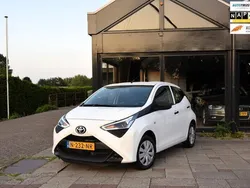Wit Gebruikt 2021 Toyota Aygo Hatchback | € 9.995 (Goede deal)