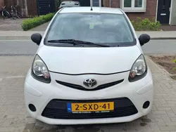 Wit Gebruikt 2013 Toyota Aygo Hatchback | € 3.500 (Super prijs)