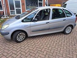 Grijs Gebruikt 2001 Citroën Xsara Picasso MPV | € 675 (Goede deal)