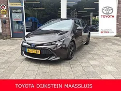 Bruin Gebruikt 2022 Toyota Corolla Active Hatchback | € 23.950 (Eerlijke prijs)