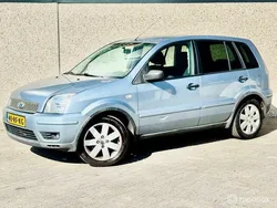Grijs Gebruikt 2005 Ford Fusion Futura MPV | € 1.000 (Eerlijke prijs)