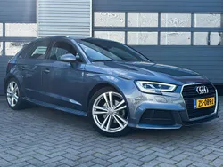 Grijs Gebruikt 2019 Audi A3 Sport Hatchback | € 21.445 (Eerlijke prijs)