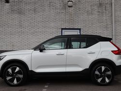 Wit Gebruikt 2024 Volvo XC40 Plus SUV | € 44.950 (Eerlijke prijs)