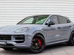 Grijs Gebruikt 2024 Porsche Cayenne Turbo SUV | € 194.950