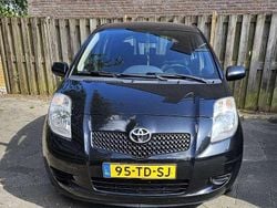 Grijs Gebruikt 2006 Toyota Yaris Verso Sol MPV | € 2.700 (Eerlijke prijs)