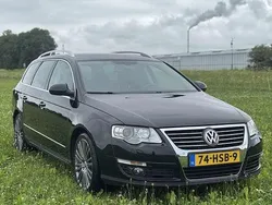 Zwart Gebruikt 2009 VW Passat Highline Stationwagen | € 11.000