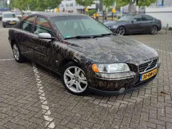 Zwart Gebruikt 2005 Volvo S60 Momentum Sedan | € 2.250 (Eerlijke prijs)