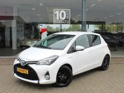Wit Gebruikt 2017 Toyota Yaris Trend Hatchback | € 14.395 (Eerlijke prijs)