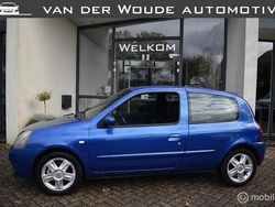 Blauw Gebruikt 2007 Renault Clio R.S. Campus Hatchback | € 1.750 (Eerlijke prijs)