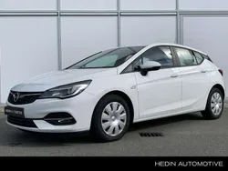 Wit Gebruikt 2020 Opel Astra Business Edition Hatchback | € 11.945 (Eerlijke prijs)