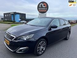 Blauw Gebruikt 2017 Peugeot 308 Premium Stationwagen | € 4.995 (Super prijs)