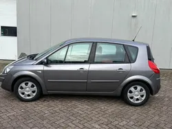 Grijs Gebruikt 2009 Renault Scénic III Business MPV | € 2.450 (Eerlijke prijs)