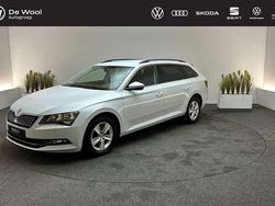 Moon white metallic Gebruikt 2018 Skoda Superb Ambition Stationwagen | € 19.995 (Goede deal)