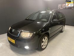 Zwart Gebruikt 2005 Skoda Fabia Hatchback | € 1.950 (Iets duurder)