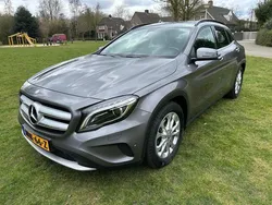 Grijs, metallic lak Gebruikt 2017 Mercedes GLA180 Ambition SUV | € 19.950 (Eerlijke prijs)