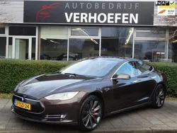 Bruin Gebruikt 2014 Tesla Model S Performance Sedan | € 16.950 (Iets duurder)