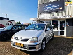 Grijs Gebruikt 2002 Nissan Almera Tino Comfort MPV | € 1.350 (Eerlijke prijs)
