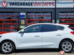 Wit Gebruikt 2020 Ford Focus Hatchback | € 15.350 (Goede deal)