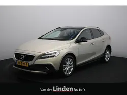 Bruin Gebruikt 2019 Volvo V40 CC Stationwagen | € 22.345 (Eerlijke prijs)