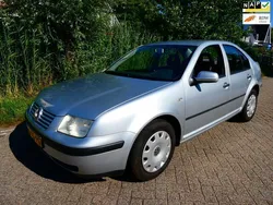 Grijs Gebruikt 2000 VW Bora Trendline Sedan | € 1.995 (Eerlijke prijs)