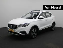 Wit Gebruikt 2020 MG ZS Luxury Sedan | € 15.495 (Eerlijke prijs)