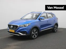 Blauw Gebruikt 2021 MG ZS Luxury Sedan | € 16.995 (Eerlijke prijs)