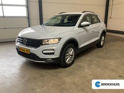 Wit Gebruikt 2022 VW T-Roc Style SUV | € 28.395 (Goede deal)