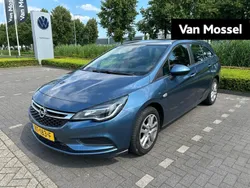 Blauw Gebruikt 2017 Opel Astra Edition Stationwagen | € 9.400 (Eerlijke prijs)
