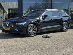 Zwart Gebruikt 2020 Volvo V60 Business Edition Stationwagen | € 26.950 (Super prijs)