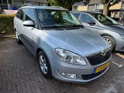 Zilver Gebruikt 2011 Skoda Fabia Tour Stationwagen | € 3.850 (Eerlijke prijs)