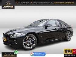 Zwart Gebruikt 2016 BMW 330 Executive Sedan | € 22.444 (Eerlijke prijs)