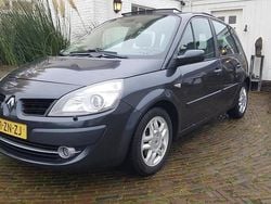 Grijs Gebruikt 2008 Renault Scénic II MPV | € 3.950