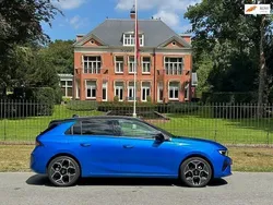 Blauw Gebruikt 2024 Opel Astra Ultimate Hatchback | € 29.450 (Goede deal)