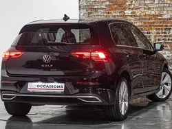 Zwart Gebruikt 2020 VW Golf VIII R-line Hatchback | € 17.595 (Goede deal)
