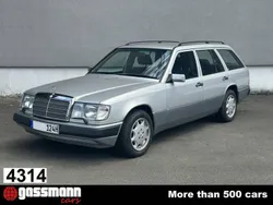 Zilversilber Gebruikt 1992 Mercedes 300 Stationwagen | € 29.000
