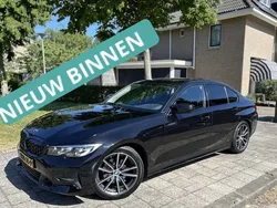 Zwart Gebruikt 2019 BMW 320 Executive Sedan | € 26.900 (Goede deal)