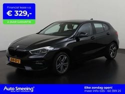Zwart Gebruikt 2022 BMW 118 Shadowline Hatchback | € 24.895 (Goede deal)