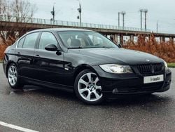 Zwart Gebruikt 2005 BMW 325 Sedan | € 4.950 (Goede deal)