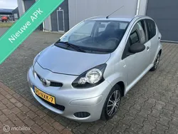 Grijs Gebruikt 2011 Toyota Aygo Hatchback | € 2.999 (Goede deal)