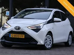 Wit Gebruikt 2019 Toyota Aygo X-play Hatchback | € 11.495 (Eerlijke prijs)