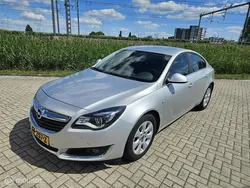 Grijs Gebruikt 2015 Opel Insignia Edition Hatchback | € 11.499 (Super prijs)