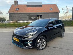 Zwart (metallic) Gebruikt 2020 Kia e-Niro SUV | € 17.700 (Super prijs)