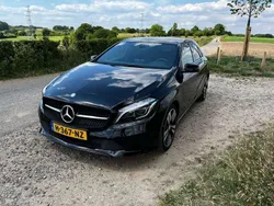 Zwart Gebruikt 2015 Mercedes A180 Prestige Hatchback | € 14.500 (Iets duurder)