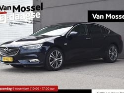 Blauw Gebruikt 2018 Opel Insignia Innovation Hatchback | € 16.940 (Eerlijke prijs)