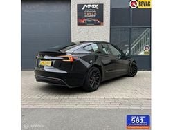 Zwart Gebruikt 2024 Tesla Model 3 Standard Range Sedan | € 34.999 (Eerlijke prijs)