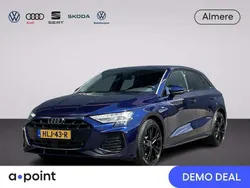 Blauw, metallic lak Gebruikt 2025 Audi A3 Sportback e-tron S-Line Sedan | € 50.151