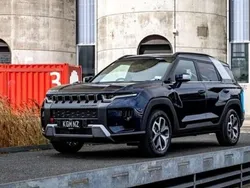 Zwart Nieuw 2025 Ssangyong Torres SUV | € 44.340
