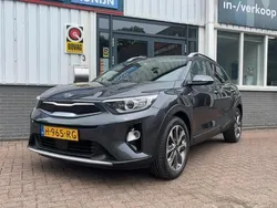 Grijs Gebruikt 2020 Kia Stonic SUV | € 15.500 (Eerlijke prijs)