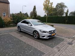 Zilver Gebruikt 2015 Mercedes CLA180 Prestige Sedan | € 16.000 (Eerlijke prijs)